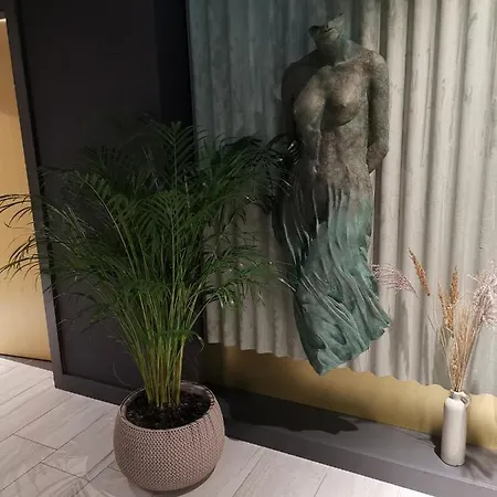 317 W Royal Tuli Prywatny Przy Plazy Z Aneksem Kuchennym * Kolobrzeg