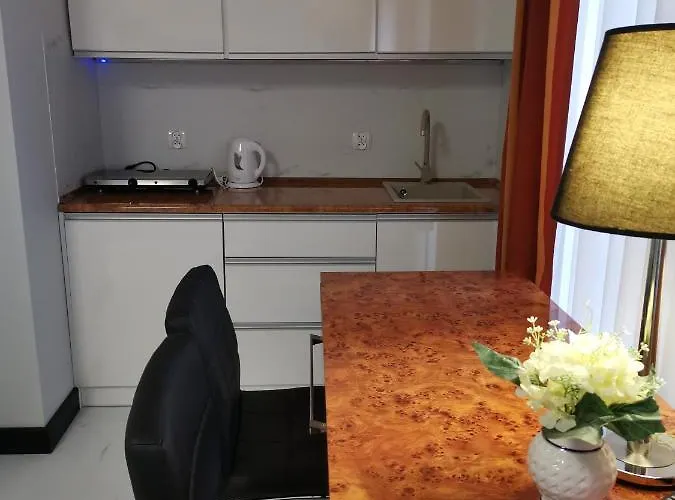 317 W Royal Tuli Prywatny Przy Plazy Z Aneksem Kuchennym * Kołobrzeg